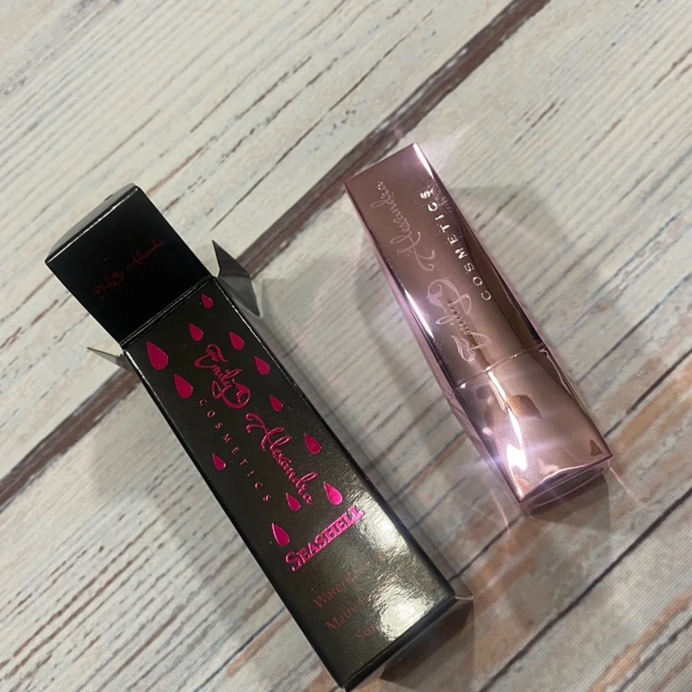 Emily Alexandra Water Resistant Matte Lipstick